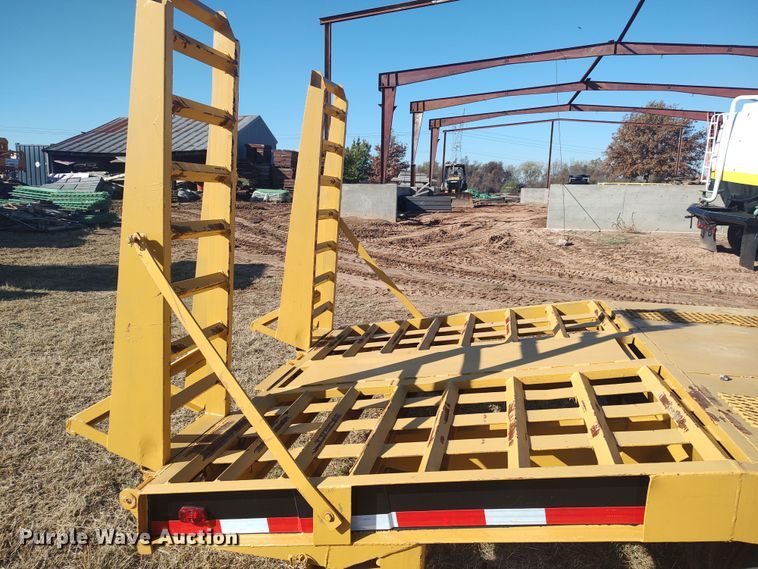 image for item LK9351 1977 Belshe  equipment trailer