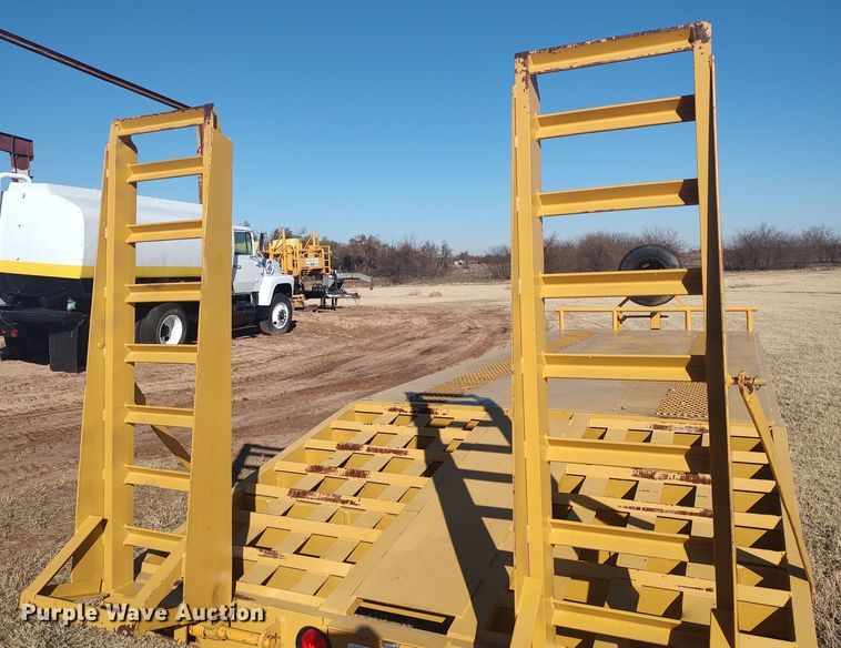 image for item LK9351 1977 Belshe  equipment trailer