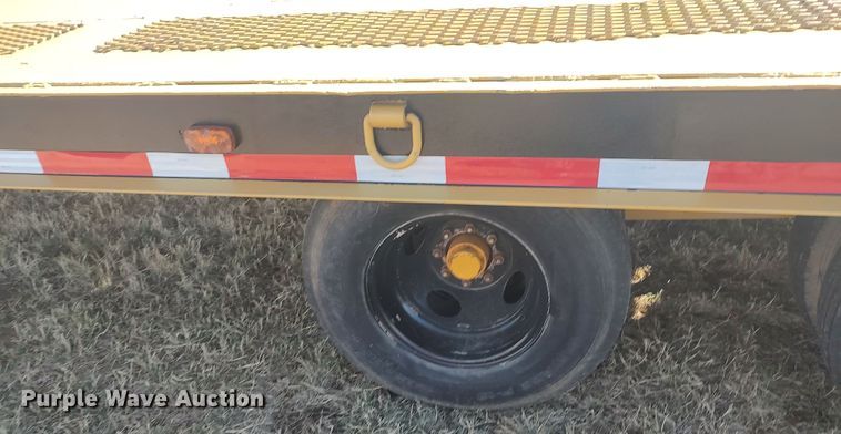 image for item LK9351 1977 Belshe  equipment trailer