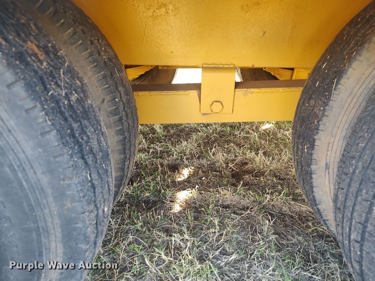 image for item LK9351 1977 Belshe  equipment trailer
