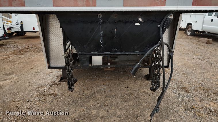 image for item LK9506 2002 US Cargo PCF8532TA6  enclosed cargo trailer