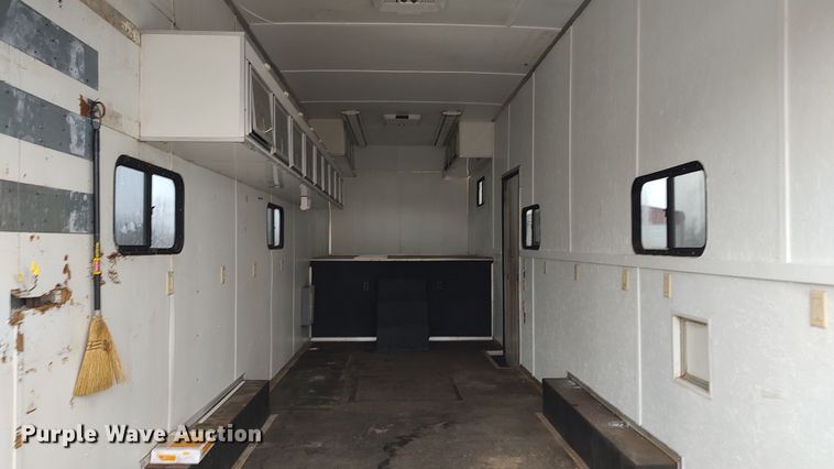 image for item LK9506 2002 US Cargo PCF8532TA6  enclosed cargo trailer