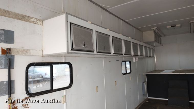 image for item LK9506 2002 US Cargo PCF8532TA6  enclosed cargo trailer