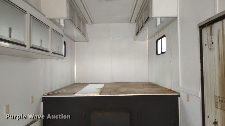 image for item LK9506 2002 US Cargo PCF8532TA6  enclosed cargo trailer