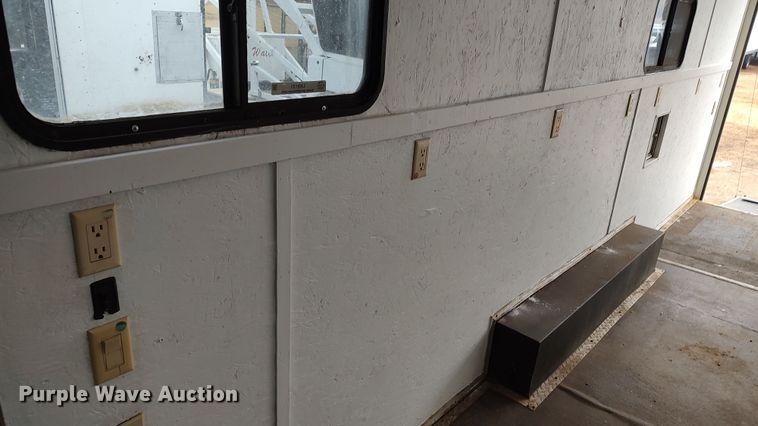 image for item LK9506 2002 US Cargo PCF8532TA6  enclosed cargo trailer