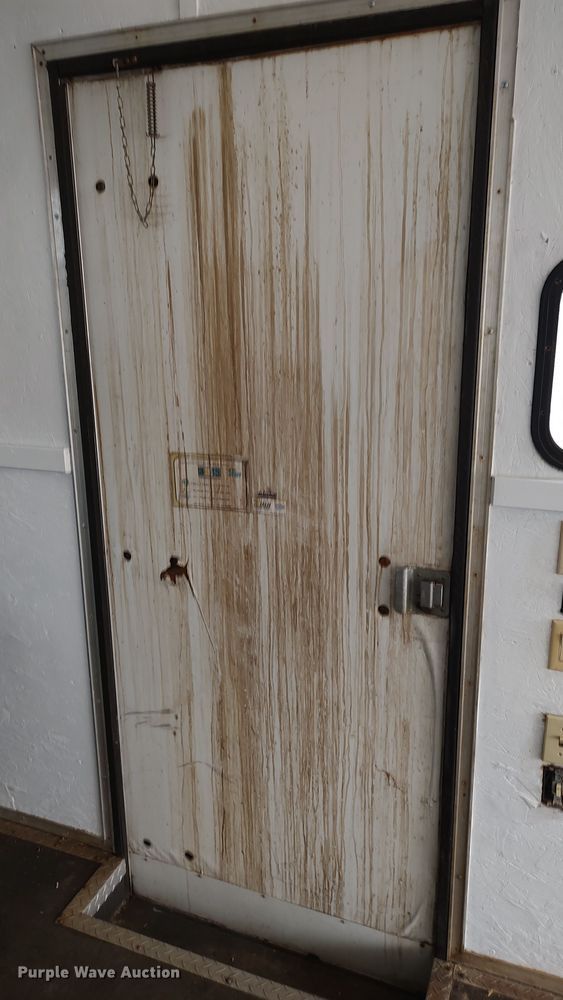 image for item LK9506 2002 US Cargo PCF8532TA6  enclosed cargo trailer