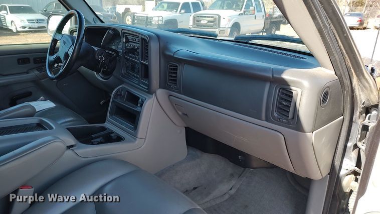 image for item LK9512 2005 GMC Yukon XL  SUV