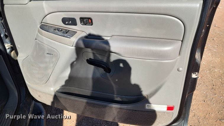 image for item LK9512 2005 GMC Yukon XL  SUV