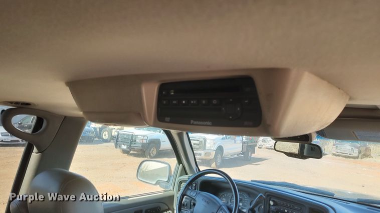 image for item LK9512 2005 GMC Yukon XL  SUV