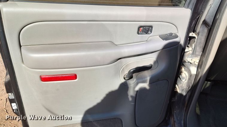 image for item LK9512 2005 GMC Yukon XL  SUV