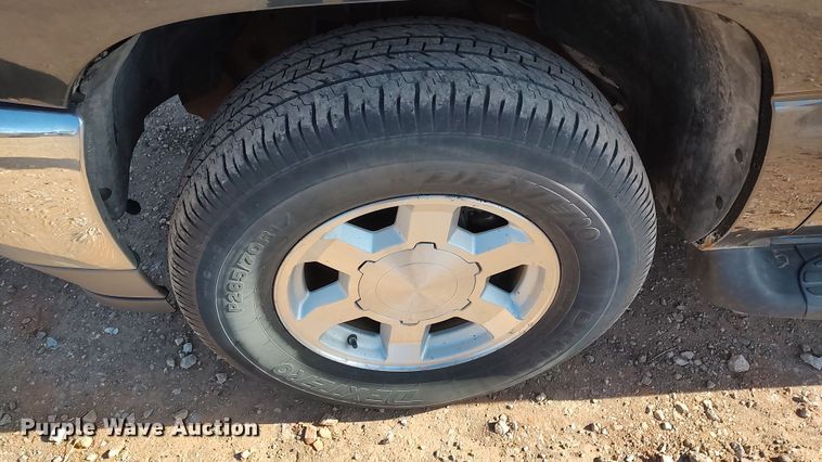 image for item LK9512 2005 GMC Yukon XL  SUV