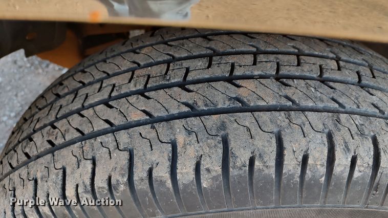 image for item LK9512 2005 GMC Yukon XL  SUV