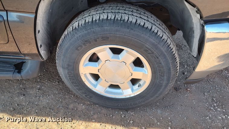 image for item LK9512 2005 GMC Yukon XL  SUV