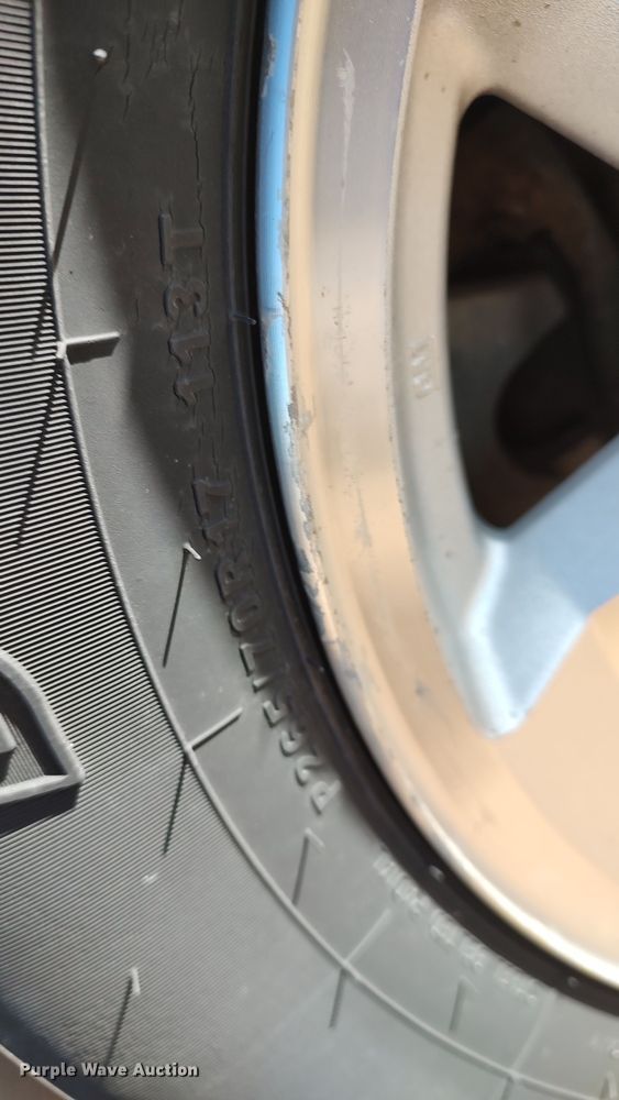 image for item LK9512 2005 GMC Yukon XL  SUV