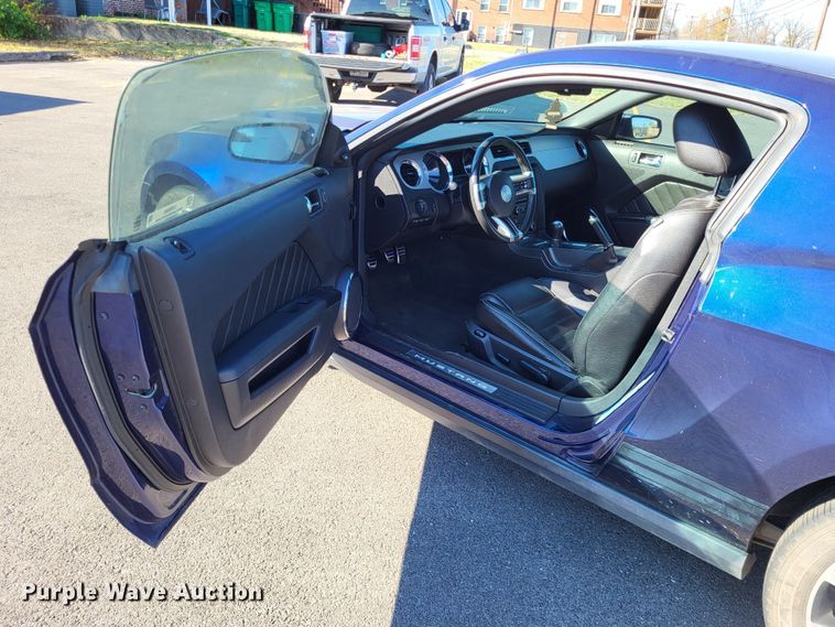 image for item LR9086 2012 Ford Mustang