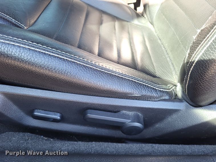 image for item LR9086 2012 Ford Mustang