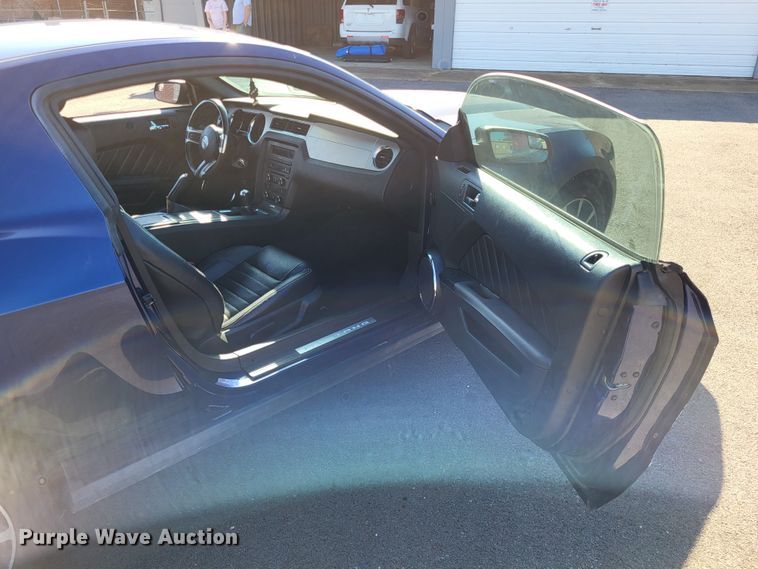 image for item LR9086 2012 Ford Mustang