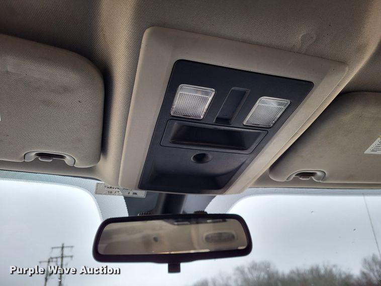 image for item LR9136 2015 Dodge Ram 5500HD  bucket truck