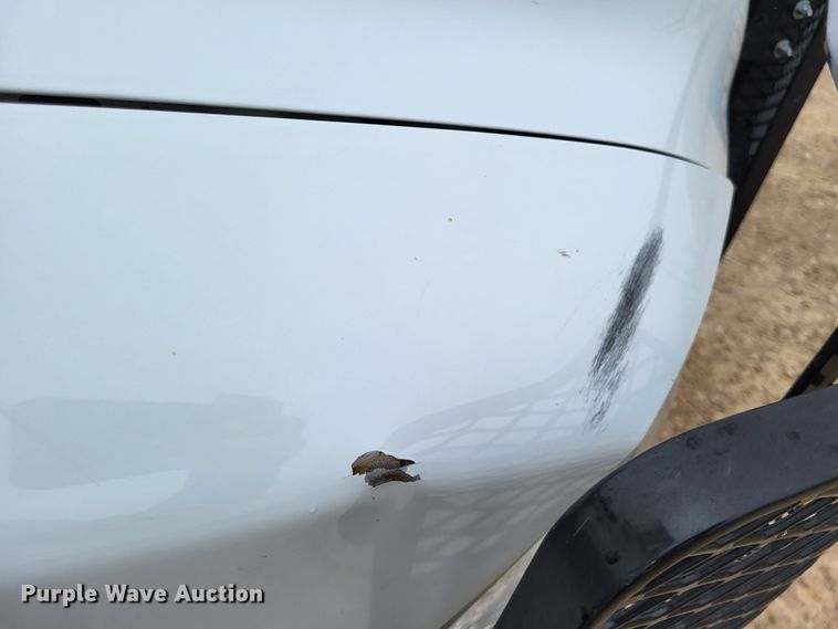 image for item LR9136 2015 Dodge Ram 5500HD  bucket truck