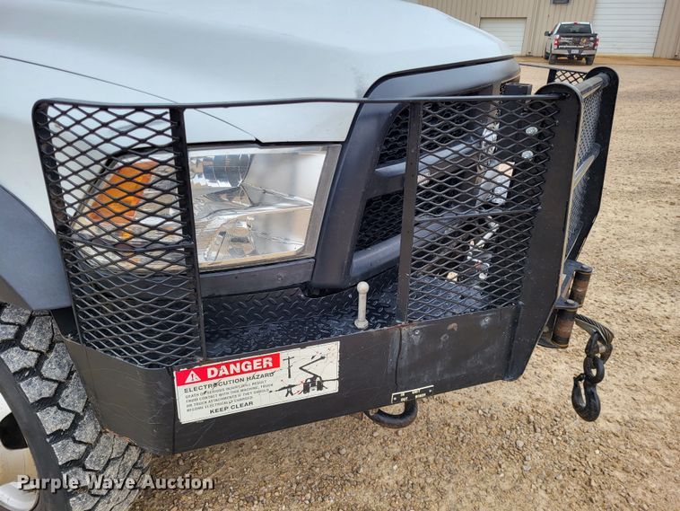 image for item LR9136 2015 Dodge Ram 5500HD  bucket truck