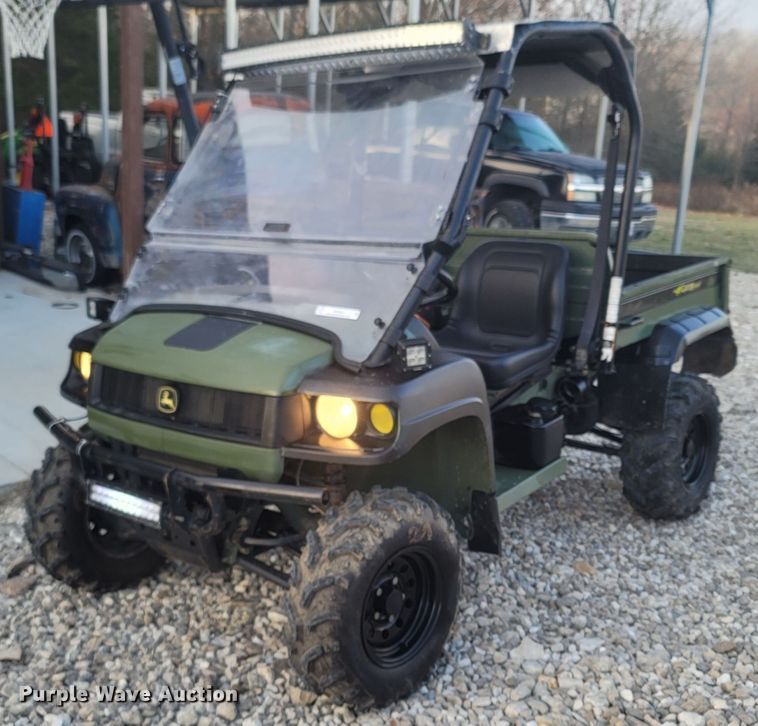 image for item MH9663 2007 John Deere Gator XUV  utility vehicle