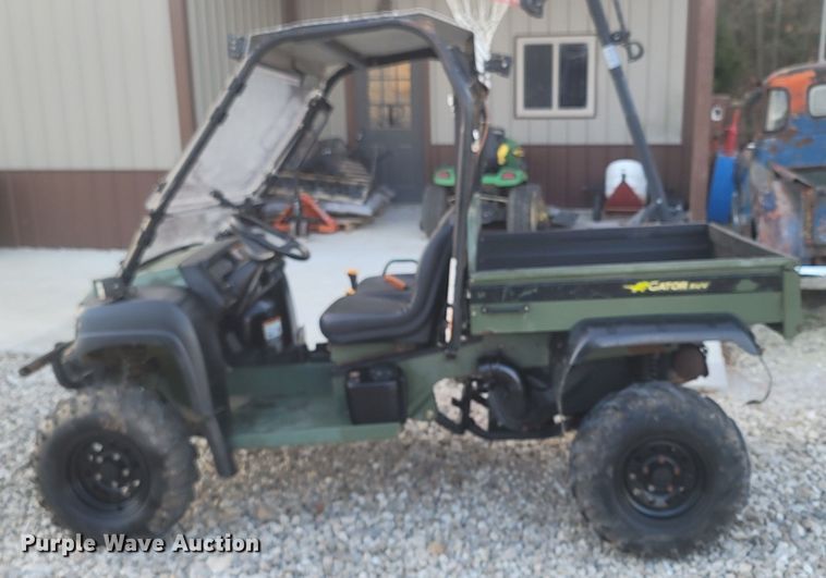 image for item MH9663 2007 John Deere Gator XUV  utility vehicle