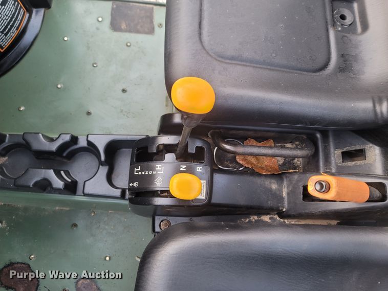 image for item MH9663 2007 John Deere Gator XUV  utility vehicle