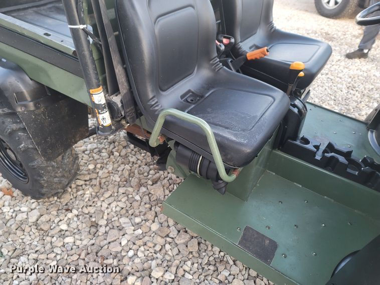 image for item MH9663 2007 John Deere Gator XUV  utility vehicle
