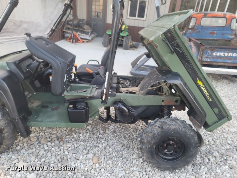 image for item MH9663 2007 John Deere Gator XUV  utility vehicle