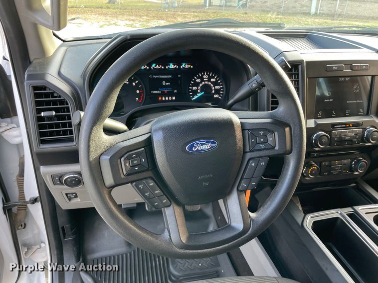 image for item MI9547 2018 Ford F150  SuperCrew pickup truck