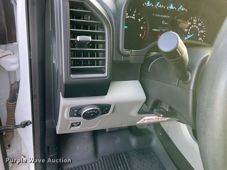 image for item MI9547 2018 Ford F150  SuperCrew pickup truck