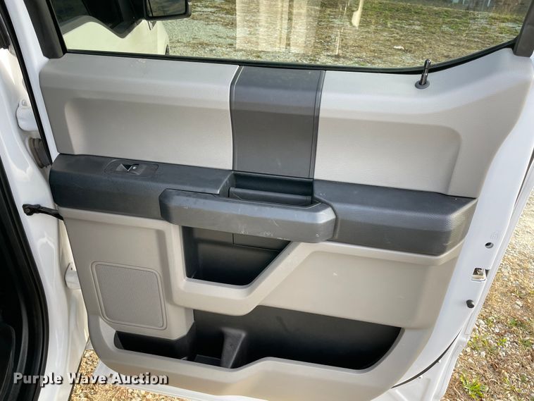 image for item MI9547 2018 Ford F150  SuperCrew pickup truck