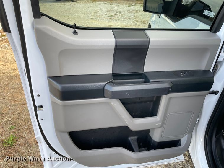 image for item MI9547 2018 Ford F150  SuperCrew pickup truck