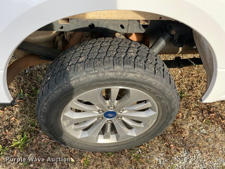 image for item MI9547 2018 Ford F150  SuperCrew pickup truck