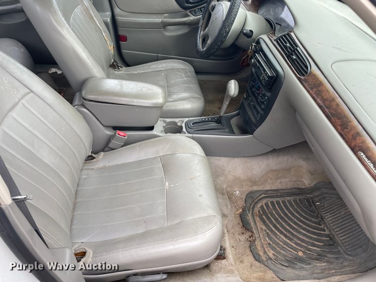 image for item MI9608 2000 Chevrolet Malibu