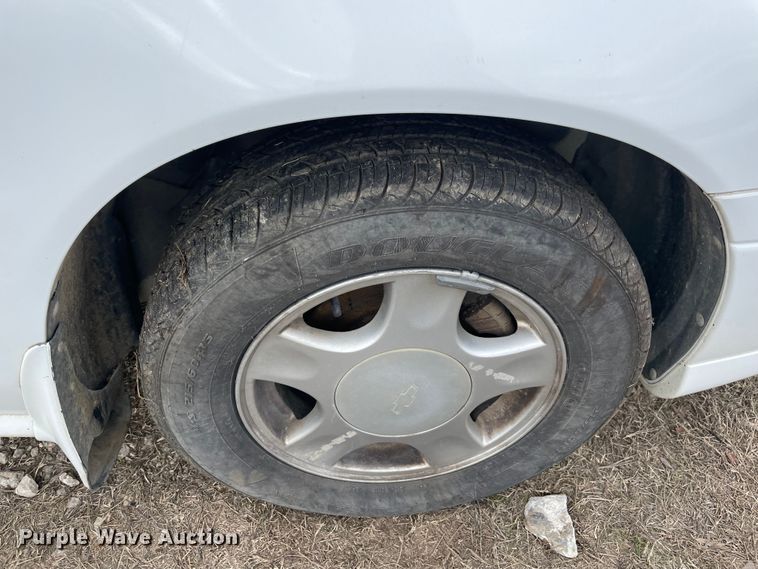 image for item MI9608 2000 Chevrolet Malibu