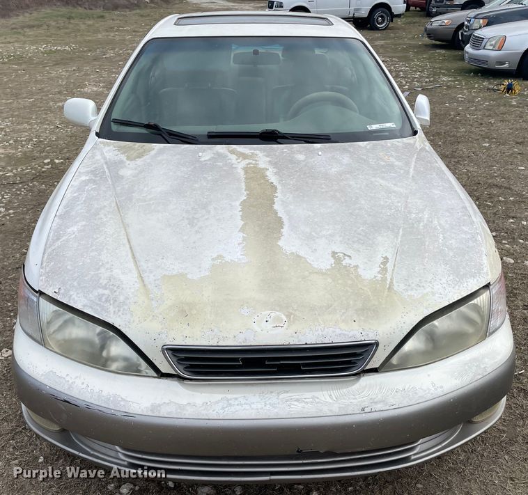 image for item MI9613 1998 Lexus ES 300