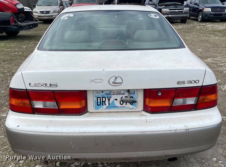image for item MI9613 1998 Lexus ES 300