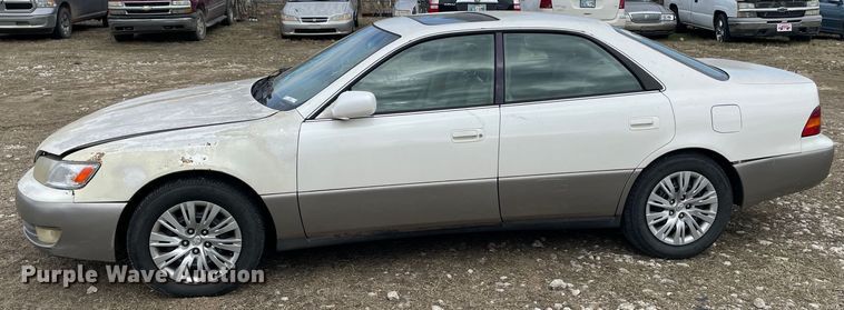 image for item MI9613 1998 Lexus ES 300