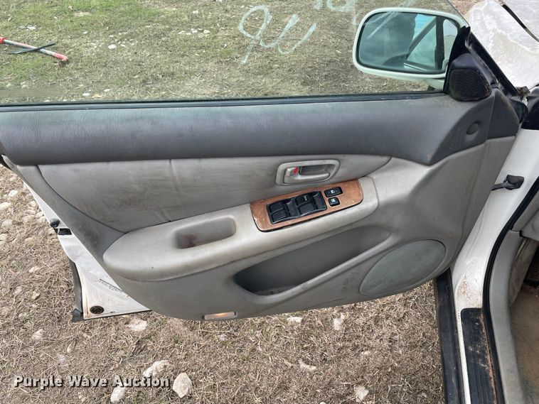 image for item MI9613 1998 Lexus ES 300