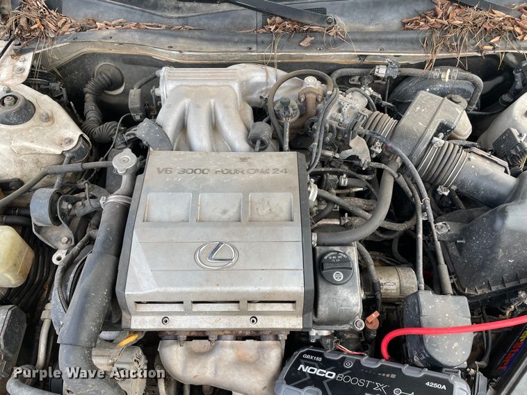 image for item MI9613 1998 Lexus ES 300