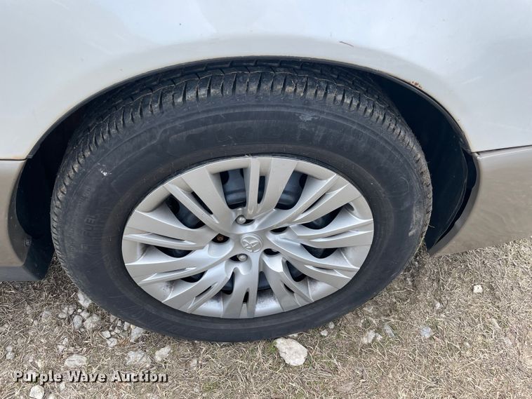 image for item MI9613 1998 Lexus ES 300