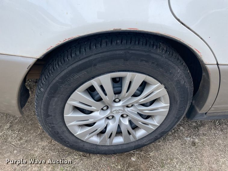 image for item MI9613 1998 Lexus ES 300