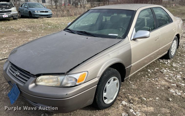 image for item MI9617 1998 Toyota Camry