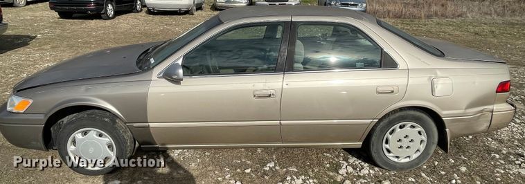 image for item MI9617 1998 Toyota Camry
