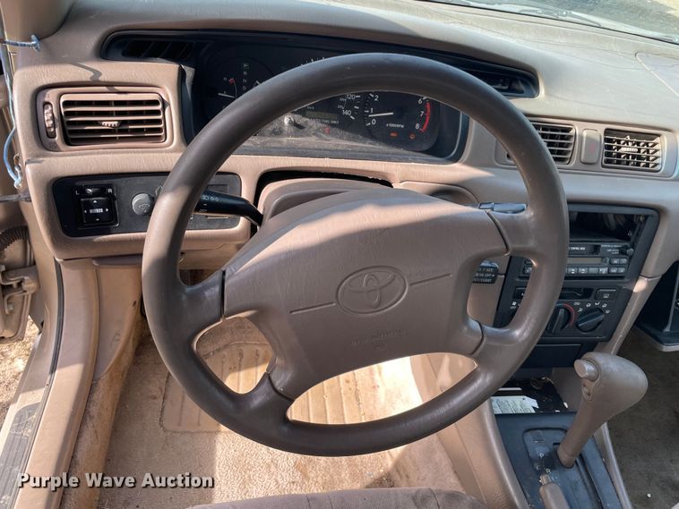 image for item MI9617 1998 Toyota Camry