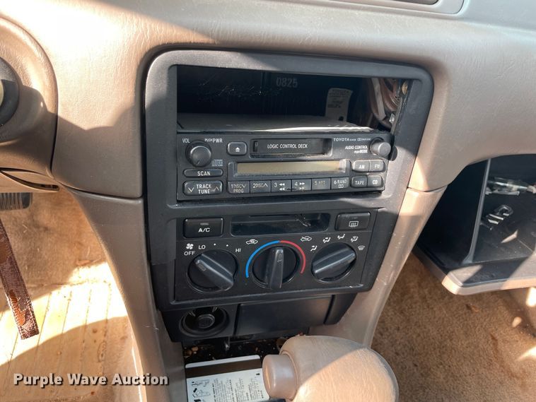 image for item MI9617 1998 Toyota Camry