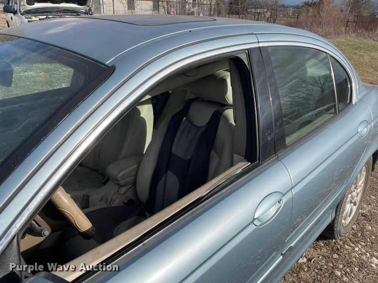 image for item MI9619 2002 Jaguar X-Type