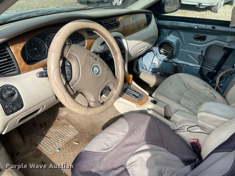 image for item MI9619 2002 Jaguar X-Type