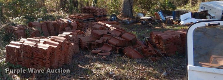 image for item MM9585 Chicago Imperial Tile red clay roof tiles